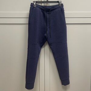 American Eagle Navy Joggers – Men’s Size Small